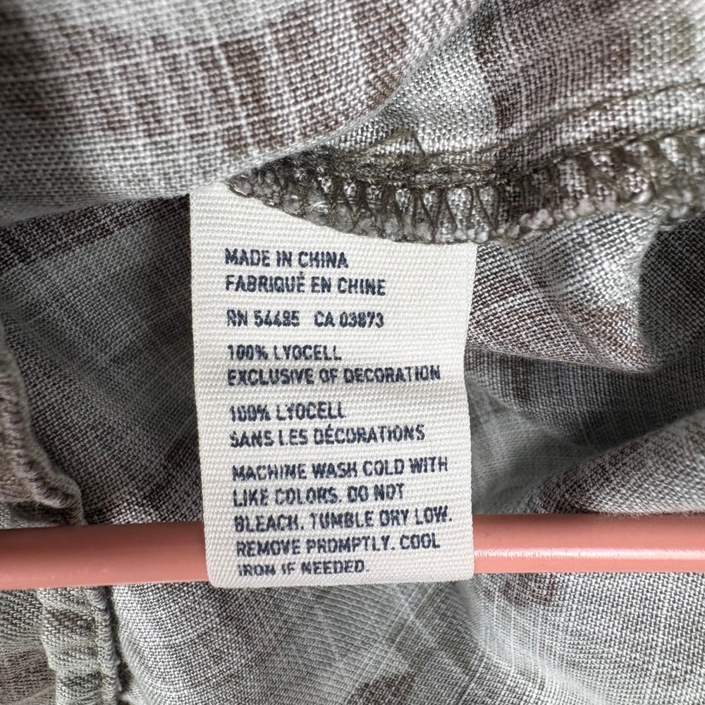 American Eagle Button Down‎ Shirt Camo - Picture 5 of 5